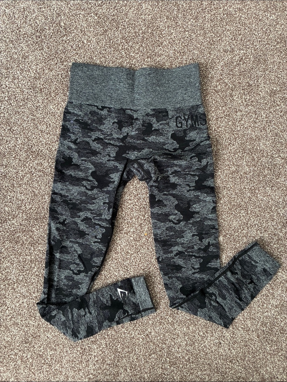 Gymshark Adapt Camo Leggings Black and Grey small